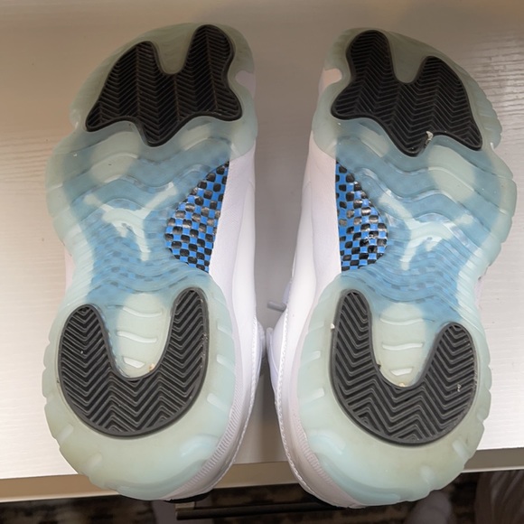 Jordan 11s Low Retro Legend Blue’s - Picture 4 of 4